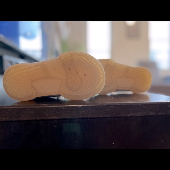 Toddler Reebok Animal Conservatory - Picture 2 of 2